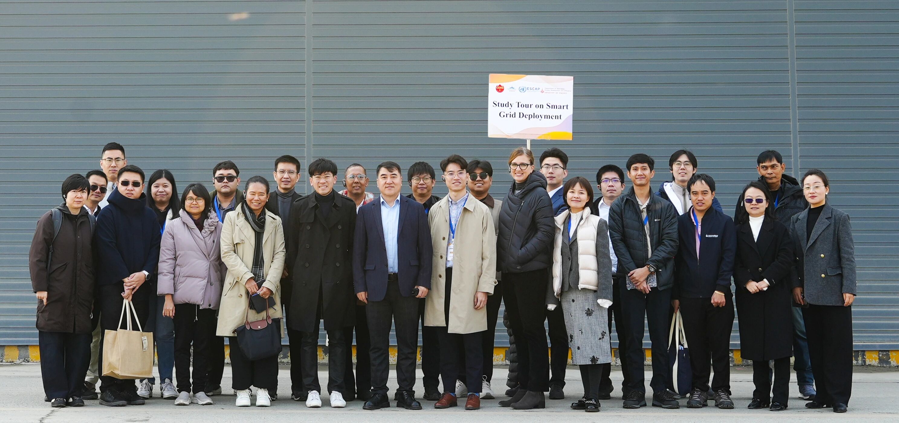 联合国亚太经社会能源司、泰国能源部参访启源换电模式，见证交能融合创新力量