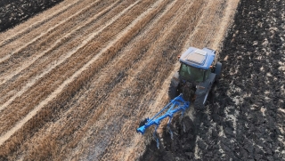 矿山新能源电动货车助力矿山生态与生产协同共生