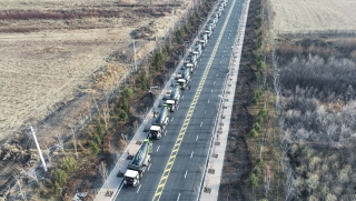 物流 “绿” 动升级—港口新能源电动货车成主力军