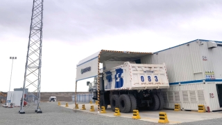 启源充电桩赋能绿色出行，构建高效补能生态