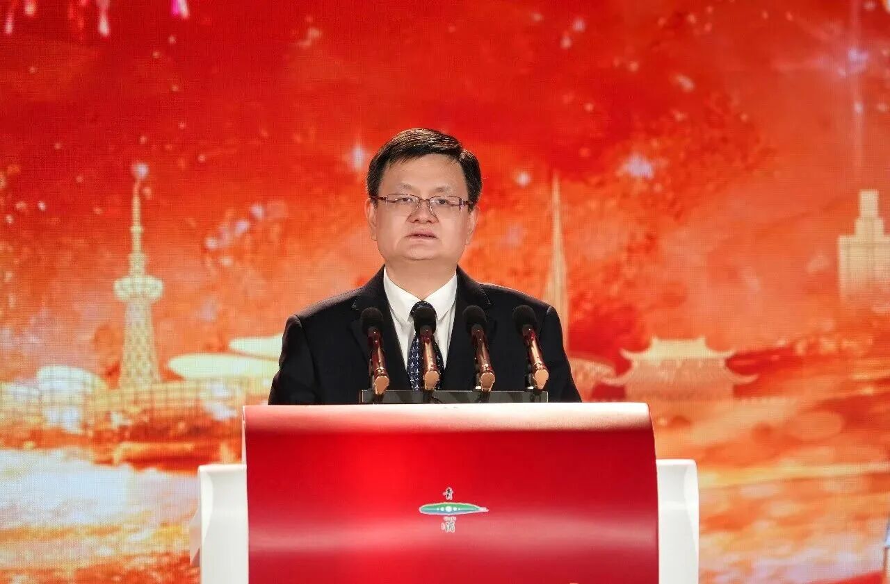 荣膺青浦区三项年度大奖，启源芯动力为新质生产力打造“实践样本”